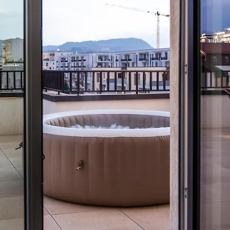 Skylark - Cairo Penthouse Cu Jacuzzi Si La Munte Brasov