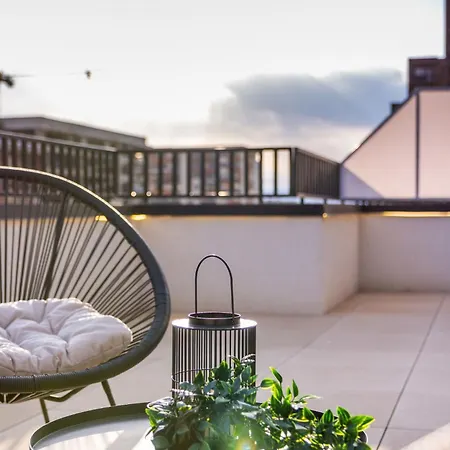 Skylark - Cairo Penthouse Cu Jacuzzi Si La Munte Daire Braşov