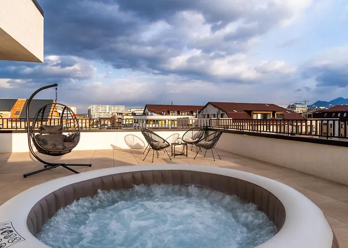 Lejlighed Skylark - Cairo Penthouse Cu Jacuzzi Si La Munte *