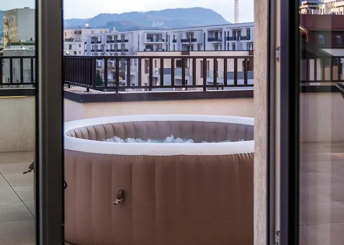 Skylark - Cairo Penthouse Cu Jacuzzi Si La Munte Braşov